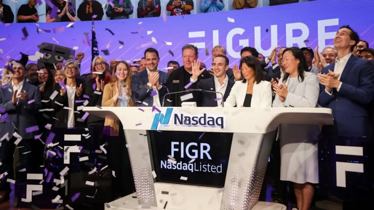 Why Economic Data Keeps Pushing the Stock Market to Record Highs